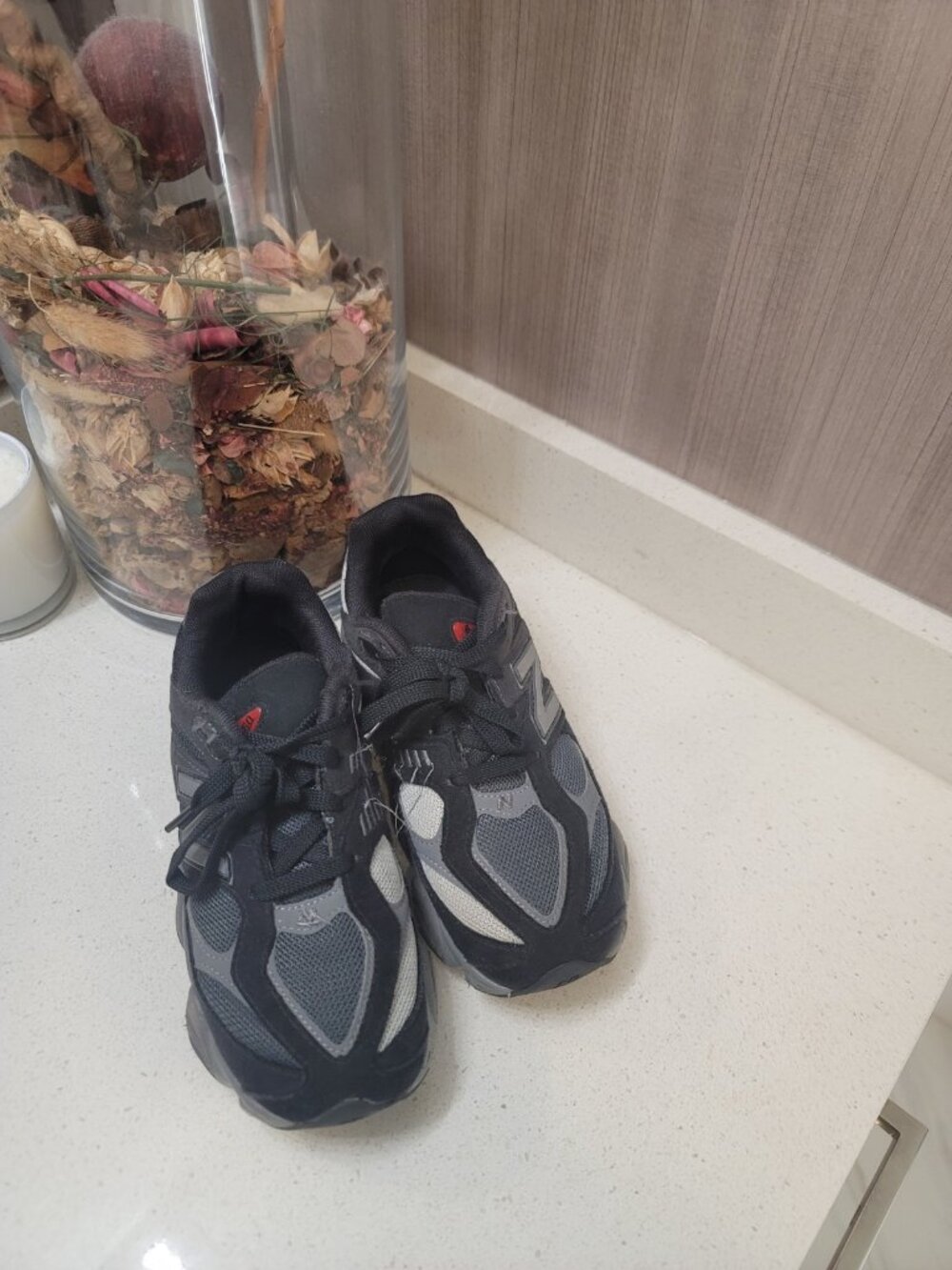 New Balance 9060 Black Castlerock Grey Red Boys Sneakers Size 3